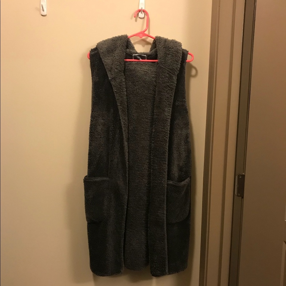 Fur vest